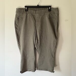 Lane Bryant Olive Green Women’s Capri Pants, Size 20 Plus Size